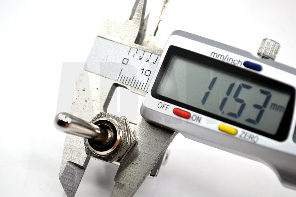 Toggle Switch 1-0 veya 1-1 Metal Anahtar 3 Fişli 25A MT-ANS07