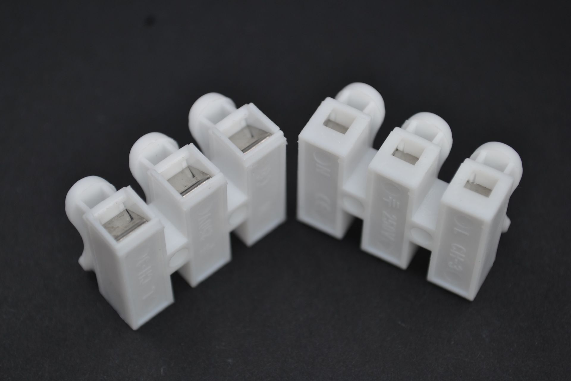10 Adet Kablo Bağlantı Klemensi Yaylı Üçlü 2mm² Kabloya Kadar MT-27